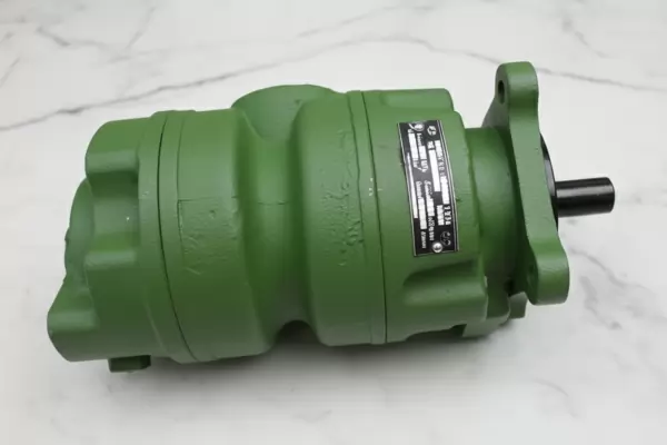 Насос пластинчатый 18Г12-33АМ